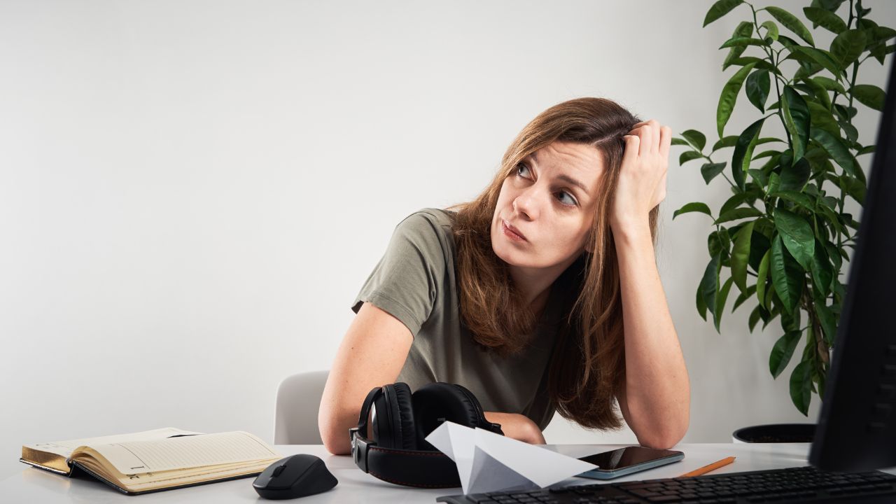 10 Daily Bad Habits That Destroy Your Life – Stop Them Now