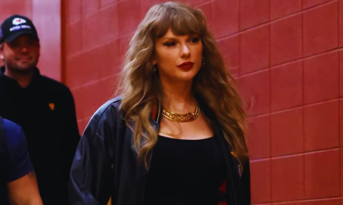 Taylor Swift on Chiefs Game: ‘Stressful’ Night Cheering for Travis Kelce